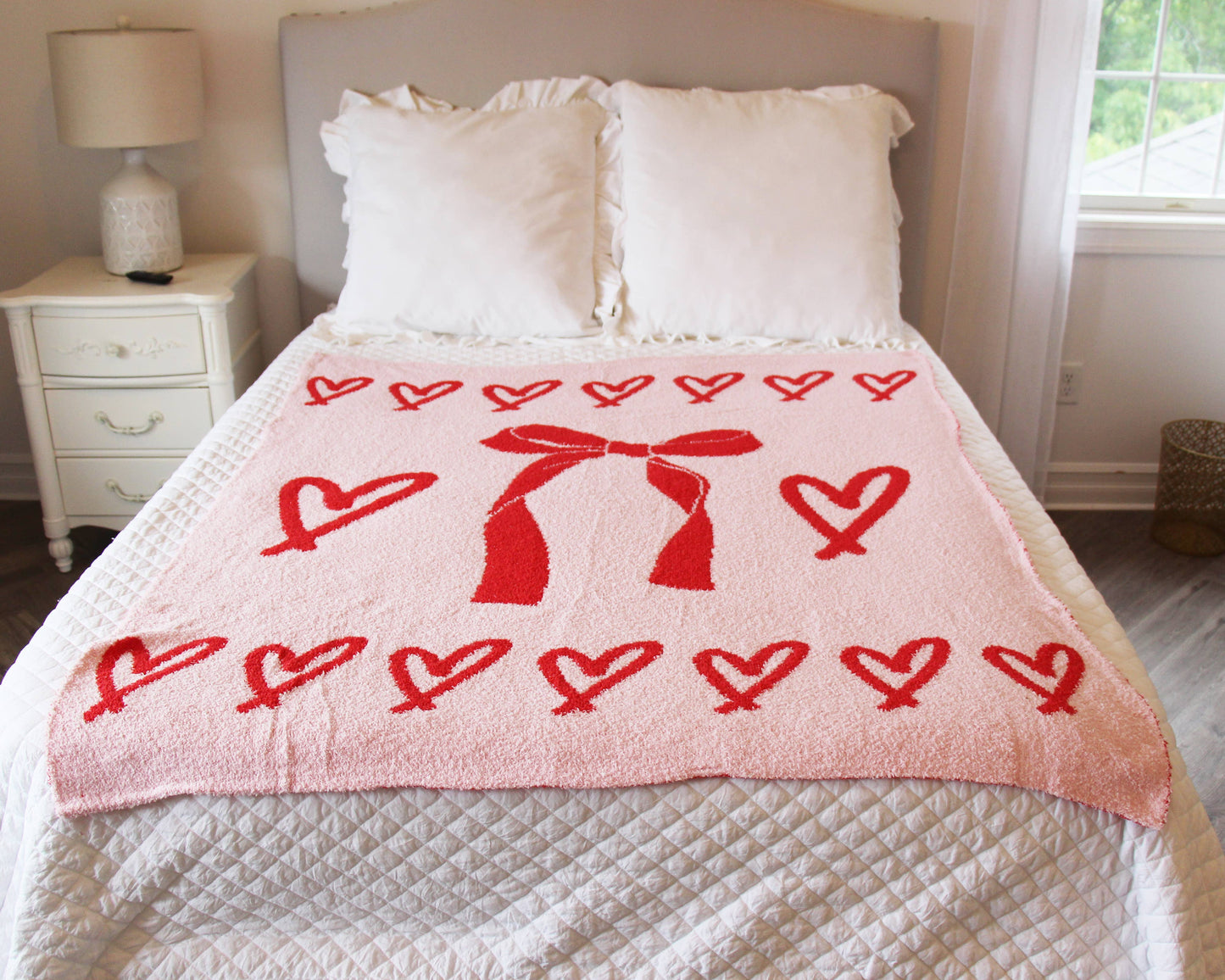 Lemonbella - Gianna Cozy Reversible Blanket Hearts & Bows 