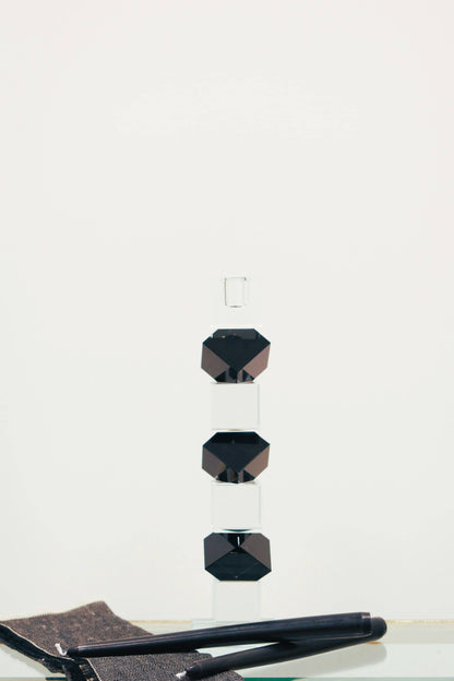 VIVIENCE - Crystal Candlestick w Black & Clear Block Design: Large