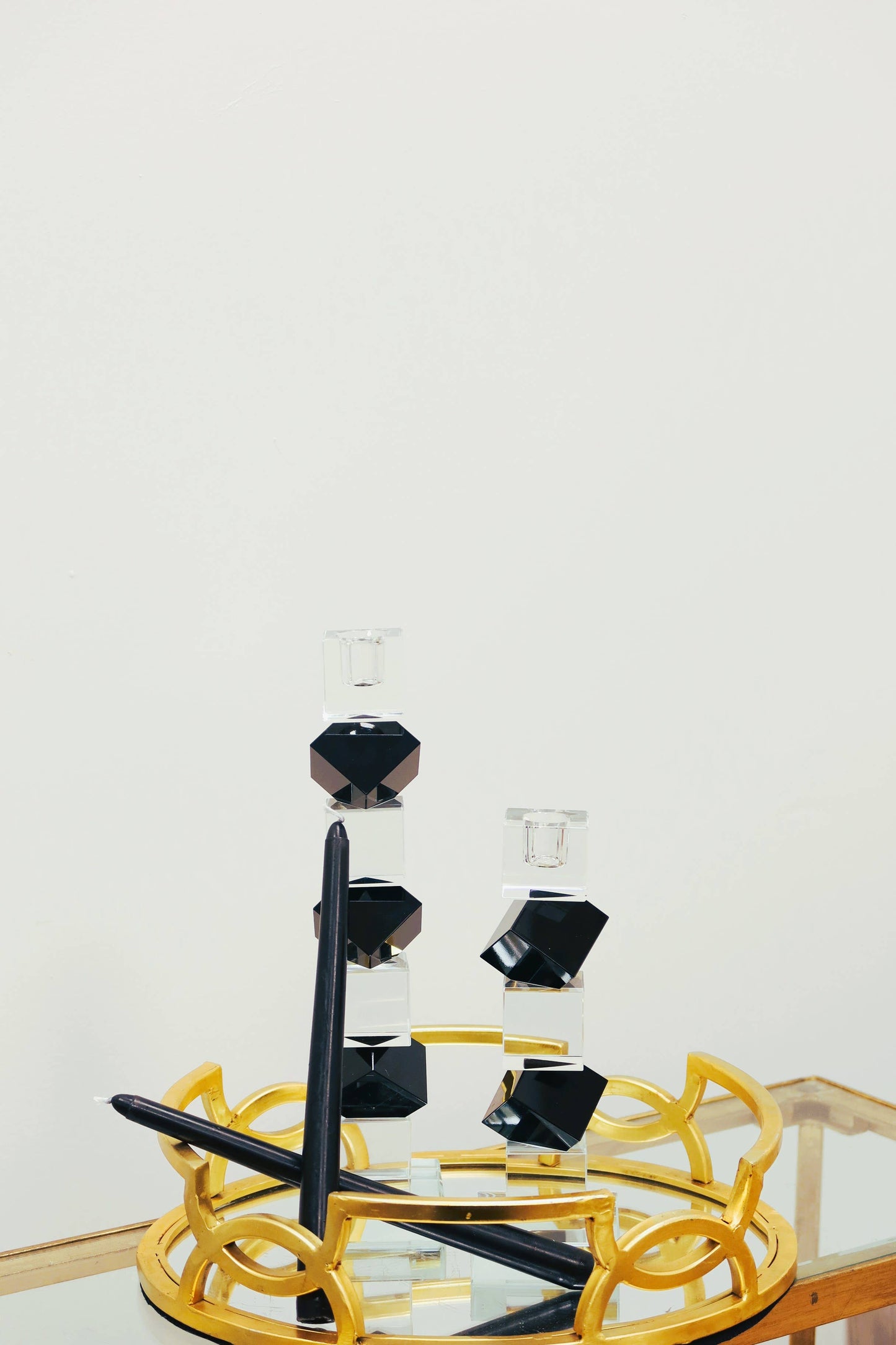 VIVIENCE - Crystal Candlestick w Black & Clear Block Design: Large