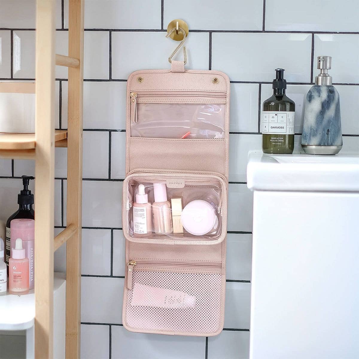 Stackers - Small Hanging Washbag
