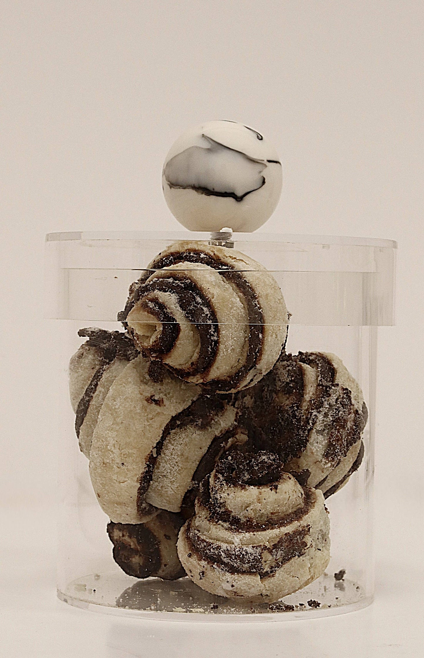 VIVIENCE - Acrylic Canister with Clear Ball Knob