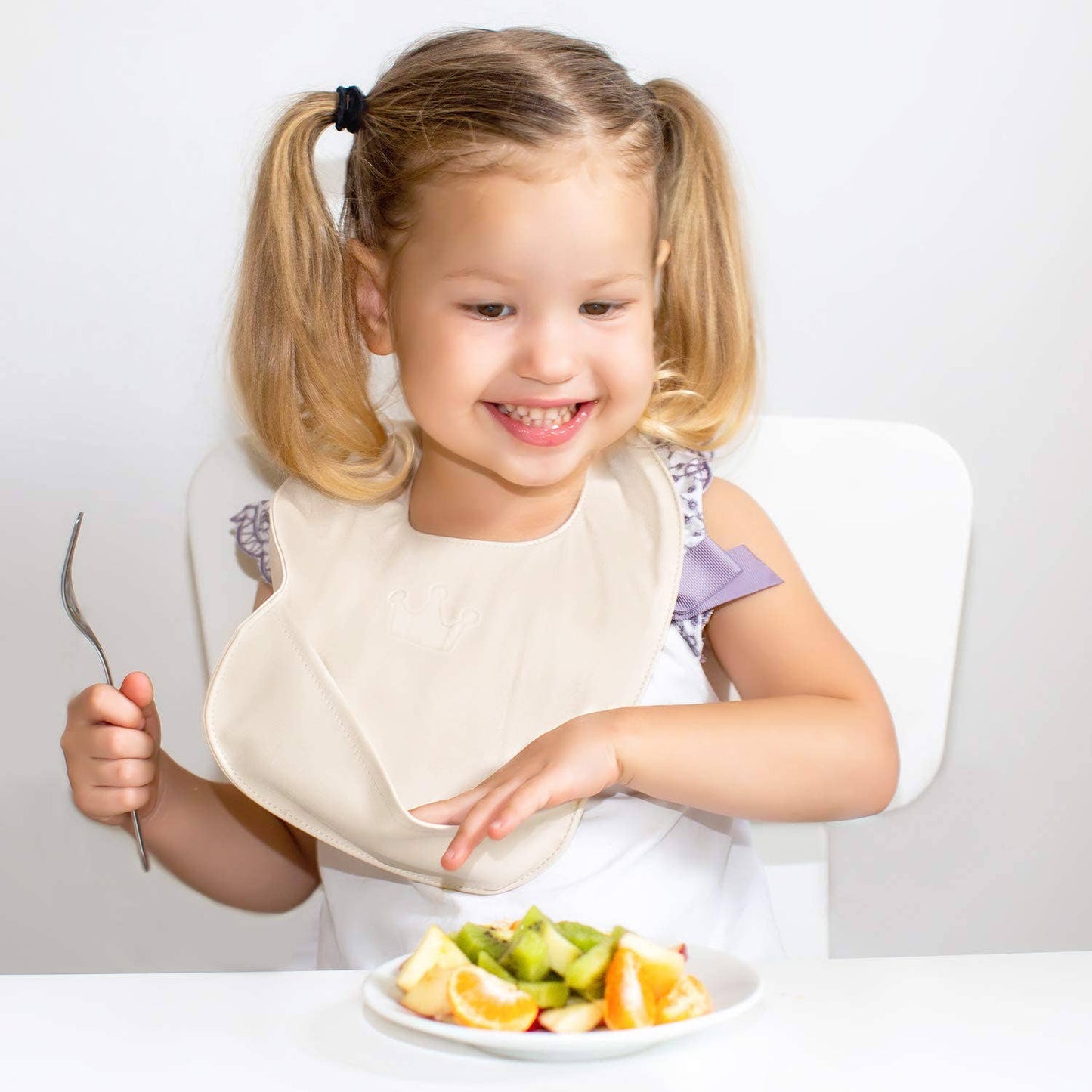 Bleu La La - Set of Soft Vegan Leather Easy Clean Bibs 9-18 Months: Muave & Ivory